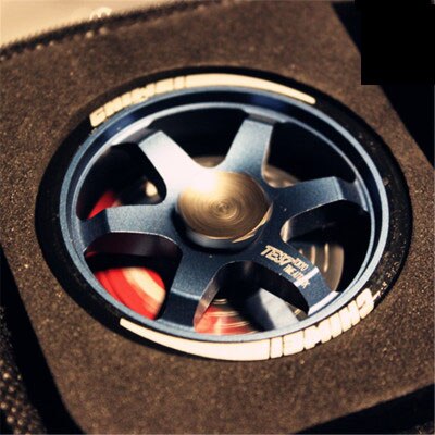 Creative personality aluminum alloy wheel fingertip gyro decompression quit smoking car modification gift pendant decoration toy